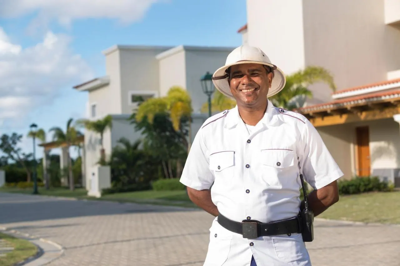 Luxury Villa Iberosta Del Mar - 4Bdr, Private Beach, Pool & Jacuzzi Punta Cana 0*,  Dominikana